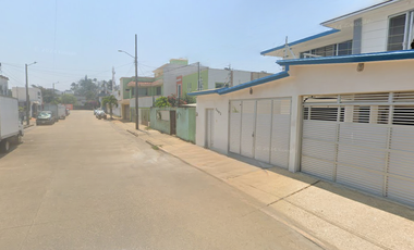 CASA EN VENTA EN COATZACOALCOS