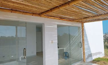 2 HERMOSAS CASAS DE PLAYA Y CAMPO EN LA PUNTA DE BOMBÓN EN VENTA