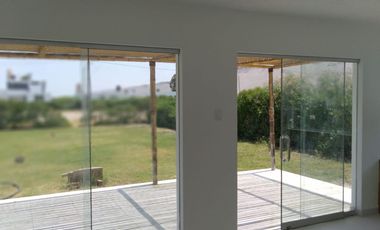 2 HERMOSAS CASAS DE PLAYA Y CAMPO EN LA PUNTA DE BOMBÓN EN VENTA