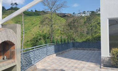 Vendo  casa campestre dentro de conjunto cerrado en el sector de Palestina Caldas