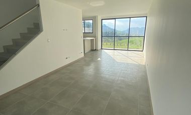 VENDO CESION  LISTA PARA ENTREGAR CASA EL RETIRO EN CONJUNTO CERRADO EN LA FLORIDA DE 114M2 MAS ZONA VERDE