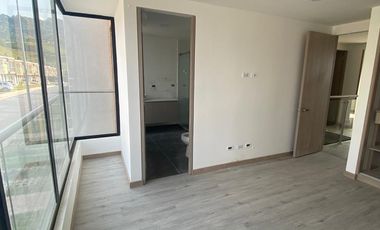 VENDO CESION  LISTA PARA ENTREGAR CASA EL RETIRO EN CONJUNTO CERRADO EN LA FLORIDA DE 114M2 MAS ZONA VERDE