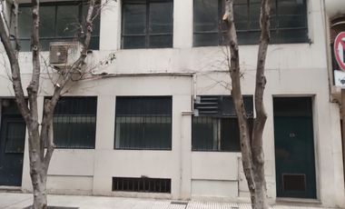 ALQUILER LOCAL ,CON OFICINAS ,A METROS DE LA PLAZA SAN MARTIN
