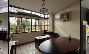 Casa en venta, sector Samborondón en Urb. El Rio