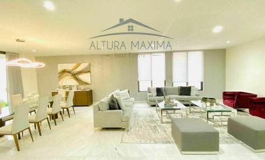 Lujosa Residencia en Venta Puerta Las Lomas Zona Andares Zapopan