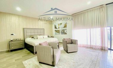 Lujosa Residencia en Venta Puerta Las Lomas Zona Andares Zapopan