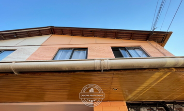 VENDE HERMOSA CASA DOS. PISOS EN LA FLORIDA