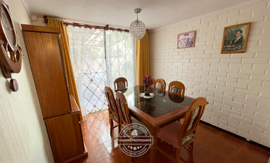 VENDE HERMOSA CASA DOS. PISOS EN LA FLORIDA