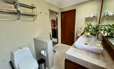 SE VENDE CASA EN SAN JERONIMO LIDICE. PARTE BAJA MUY BAJA.