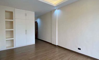 FOR SALE: Brand New 4 Bedroom Townhouse in Barangay Bangkal Makati City