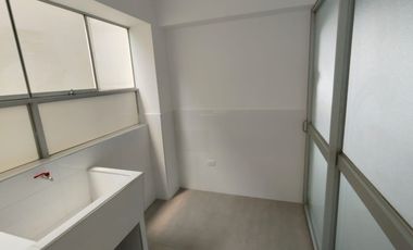 VENDO DE ESTRENO 02 ULTIMOS DEPARTAMENTOS  DE 143 m2 EXCLUSIVOS CON ACABADOS DE PRIMERA VISTA EXTERNA EN LA FLORESTA DE PRO LOS OLIVOS