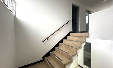 VENDO CASA COMERCIAL  REMODELADA EN LOS ALCAZARES