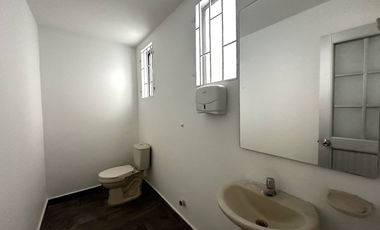 VENDO CASA COMERCIAL  REMODELADA EN LOS ALCAZARES