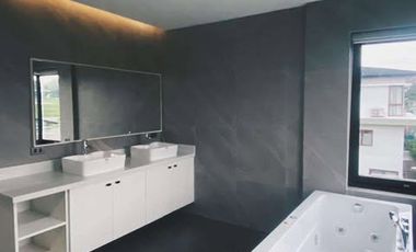 For Sale: Modern 5BR Bedrooms at Lindenwood, Susana Heights, Muntinlupa City