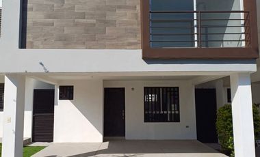 Propiedad en Renta Dominio Cumbres, Arezzzo Residencial, García, N.L.