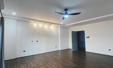 For Sale: 5BR Bedrooms at Lindenwood Residences, Susana Heights, Muntinlupa