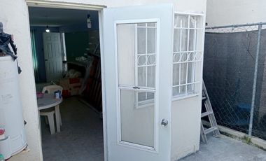 Casa en venta en Fraccionamiento Los Almendros en Ayala Morelos
