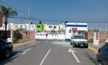 Casa en venta en Fraccionamiento Los Almendros en Ayala Morelos