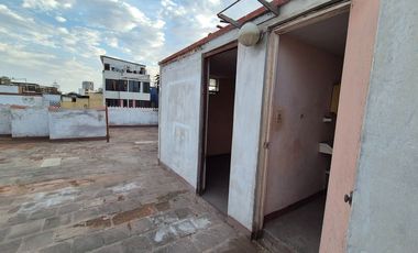 Alquilo como vivienda u oficina 125m2 + azotea