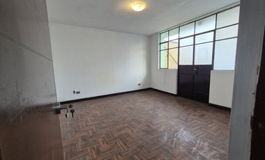 Alquilo como vivienda u oficina 125m2 + azotea