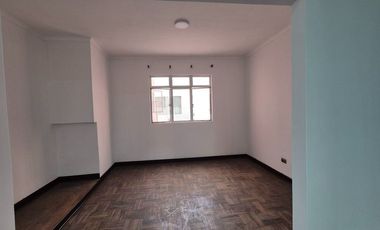 Alquilo como vivienda u oficina 125m2 + azotea