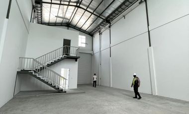 Gudang Strategis East Logistic Park Akr Jiipe Manyar Gresik