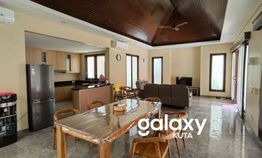 DIJUAL VILLA 2 LANTAI FURNISHED TAMAN BALI NUSA DUA BENOA BADUNG, BALI