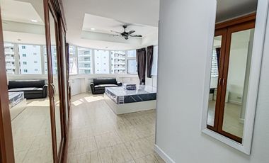 Seaview 2 Bedroom for Sale in Jomtien Complex Condominium
