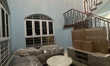 2 storey furnished 3 br with new furnishings