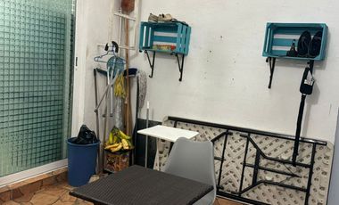 Venta de casa en Lomas del Mar, sobre avenida a 5 minutos de plaza Américas.
