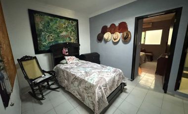 Venta de casa en Lomas del Mar, sobre avenida a 5 minutos de plaza Américas.