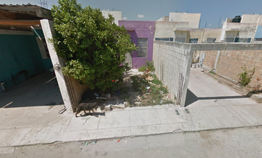 Casa en calle Cerrada Ceibal, Azul Bonampak, Cancún, Benito Juárez, Quintana Roo, México ¡NO CRÉDITOS!