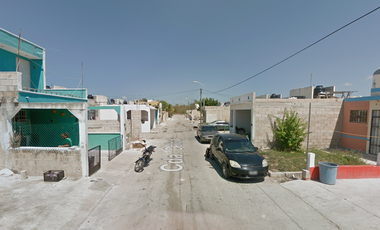 Casa en calle Cerrada Ceibal, Azul Bonampak, Cancún, Benito Juárez, Quintana Roo, México ¡NO CRÉDITOS!