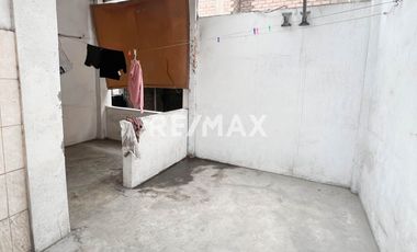 Terreno En Av. Túpac Amaru | Esquina | 2 Pisos | Ideal Para Vivienda O Negocio