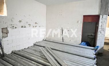Terreno En Av. Túpac Amaru | Esquina | 2 Pisos | Ideal Para Vivienda O Negocio