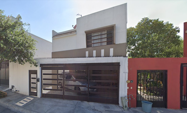 CASA EN VENTA EN CUMBRES MADEIRA, MONTERREY, NUEVO LEON