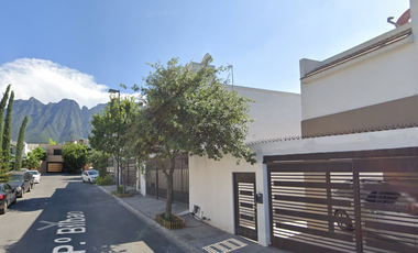 CASA EN VENTA EN CUMBRES MADEIRA, MONTERREY, NUEVO LEON