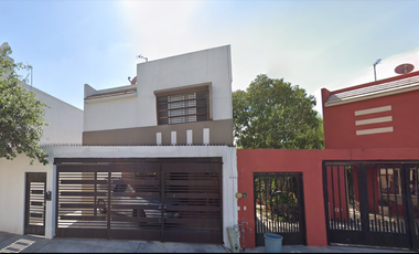 CASA EN VENTA EN CUMBRES MADEIRA, MONTERREY, NUEVO LEON