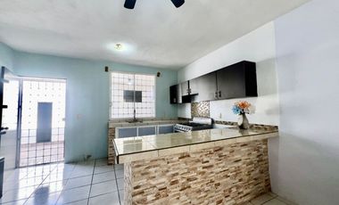 Inmueble con Gran Potencial de Inversión en La Playita, Puerto Vallarta