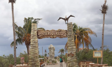 CASA EN RECUPERACIÓN BANCARIA EN C 46 No. 525 GRANJAS KANASIN, MERIDA YUCATAN.