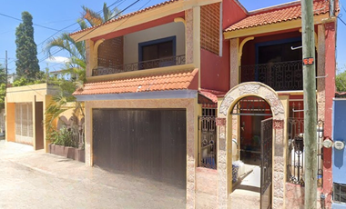 CASA ADJUDICADA EN RECUPERACIÓN BANCARIA EN C 28E 318 CHUBURNA DE HIDALGO, MERIDA YUCATAN.