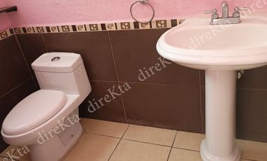 🌟 ¡Vive en Tranquilidad y Comodidad en Corregidora! 🌿  Casa dos niveles en privada !! A Ofertar.