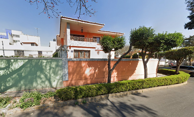 Venta de casa en lomas estrella