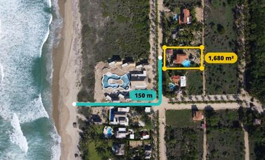 Se Vende Lujosa Villa de dos Niveles en Rancho Neptuno con Vista al Mar