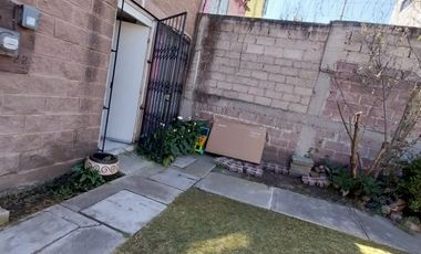 BONITA CASA EN PRIVADA 