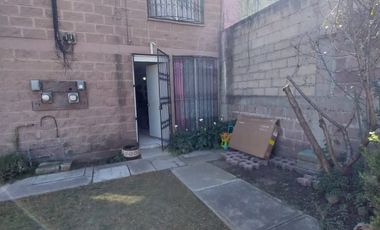 BONITA CASA EN PRIVADA 