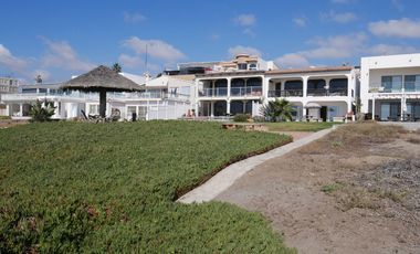 Casa frente al mar, a pie de playa en Ricamar, Playas de Rosarito