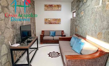 Casa en renta vacacional para 12 personas. Alberca privada con vista al mar