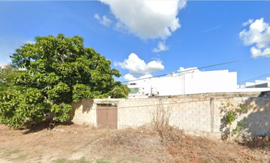 CASA EN RECUPERACIÓN BANCARIA EN C 19-A No. 319 MONTEBELLO, MERIDA YUCATAN.