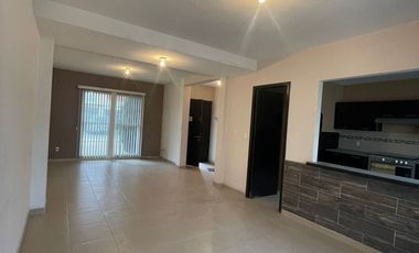 VENTA DE CASA AMPLIA EN FRACC. VILLA TOSCANA, TOLUCA